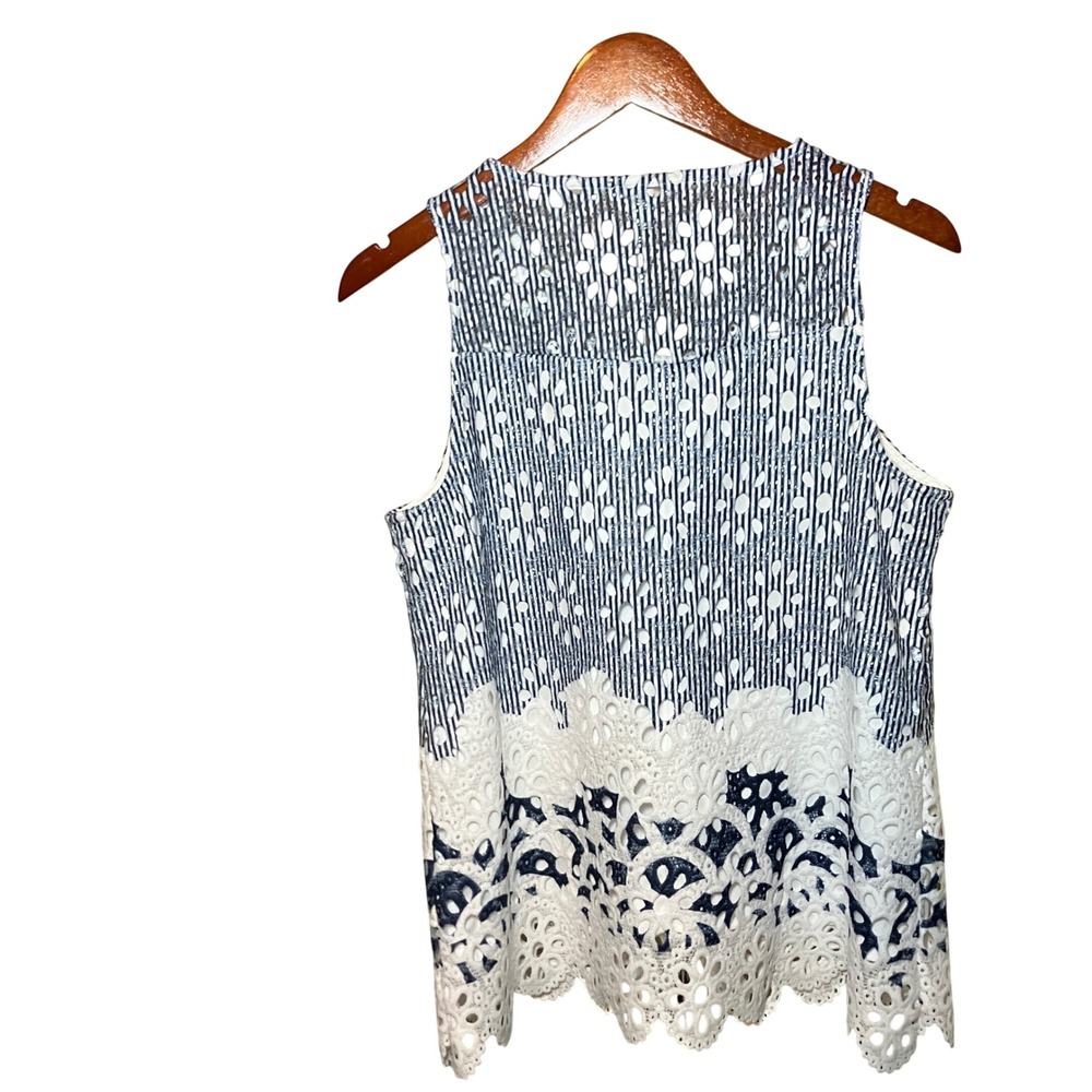 Cato Sleeveless Blouse Womens Medium Blue White Striped Eyelet Lace Tassel Top - Picture 5 of 9
